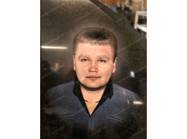 цветной портрет на граните